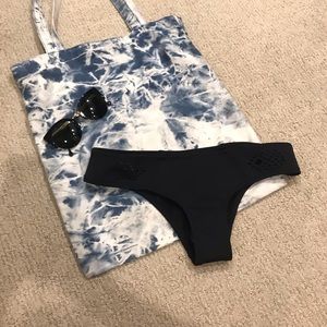 New rip curl neoprene cut out bikini bottom